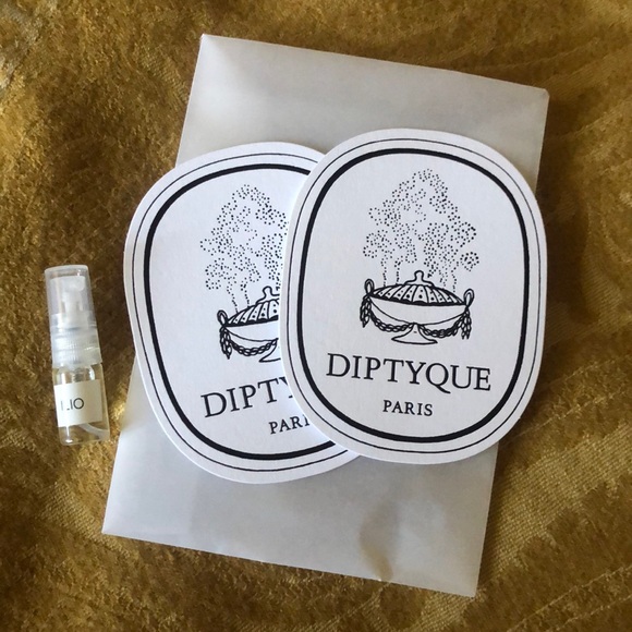 Diptyque 4-Piece Luxury Set 1-ILIO 5ml 2-Note Cards / Gift Tags 1-Clear Envelope - Picture 1 of 1